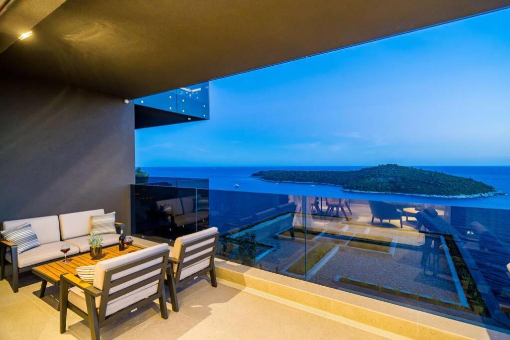 Apartment New&luxury 5* With An Amazing View - Pure