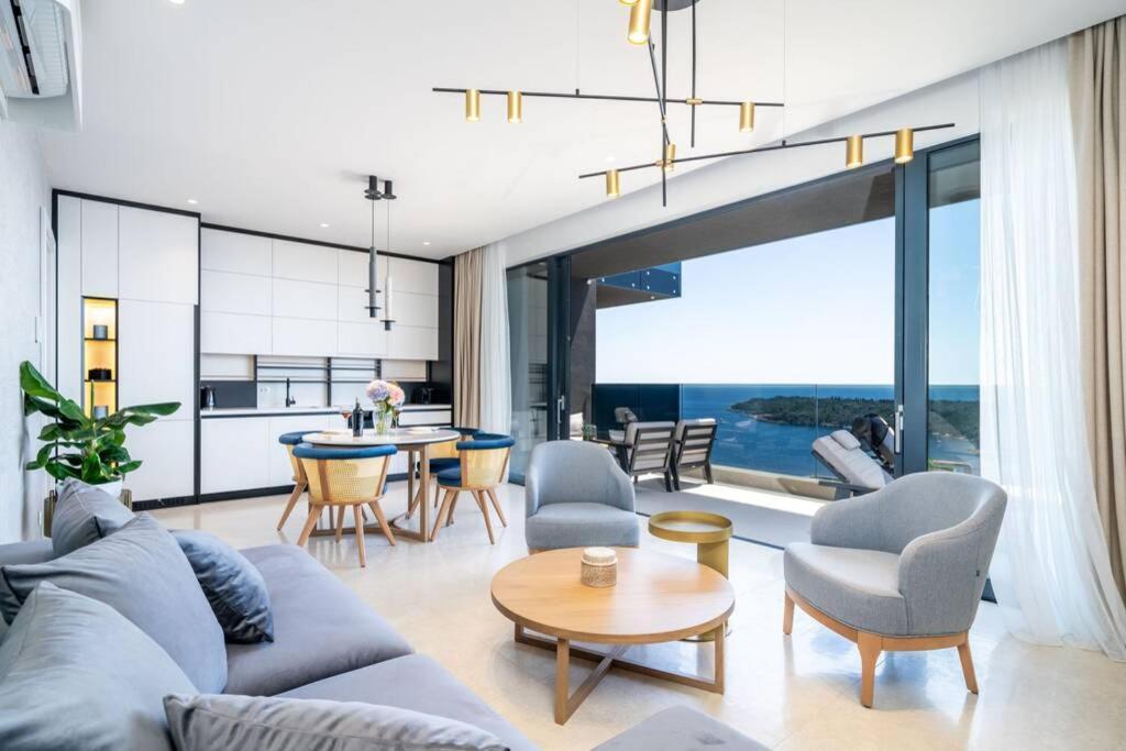 New&luxury 5* With An Amazing View - Pure Apartment *