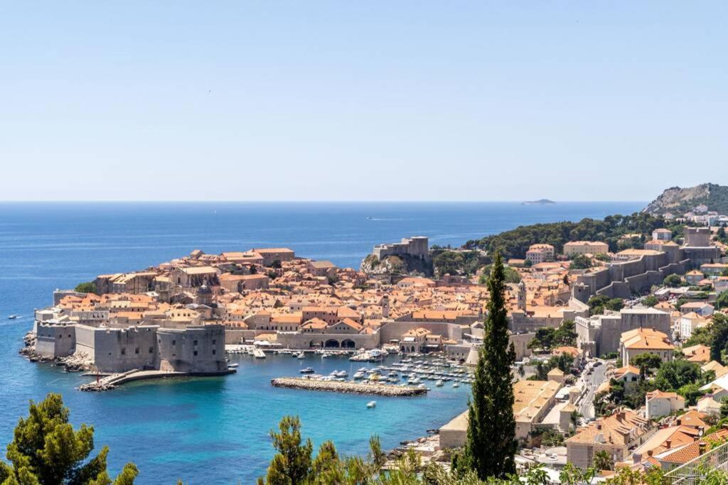 New&luxury 5* With An Amazing View - Pure